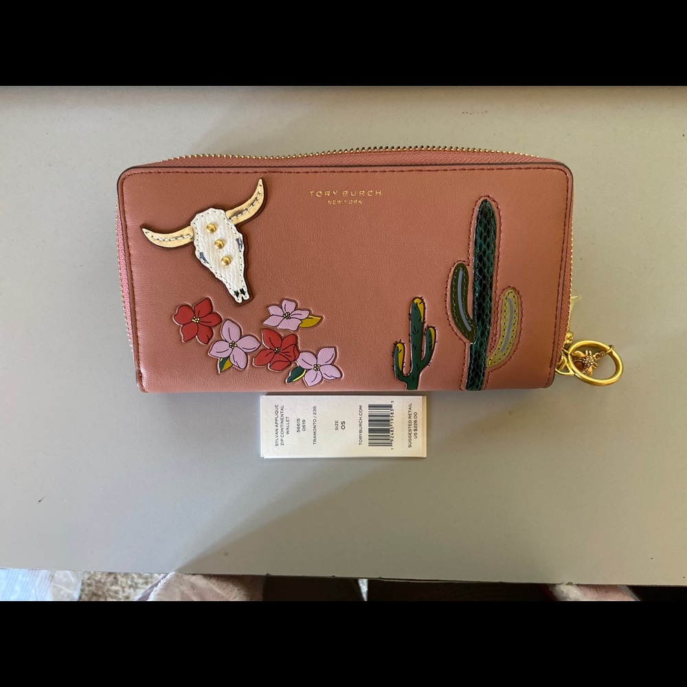 TORY BURCH SYLVAN ZIP CONTINENTAL ZIP WALLET